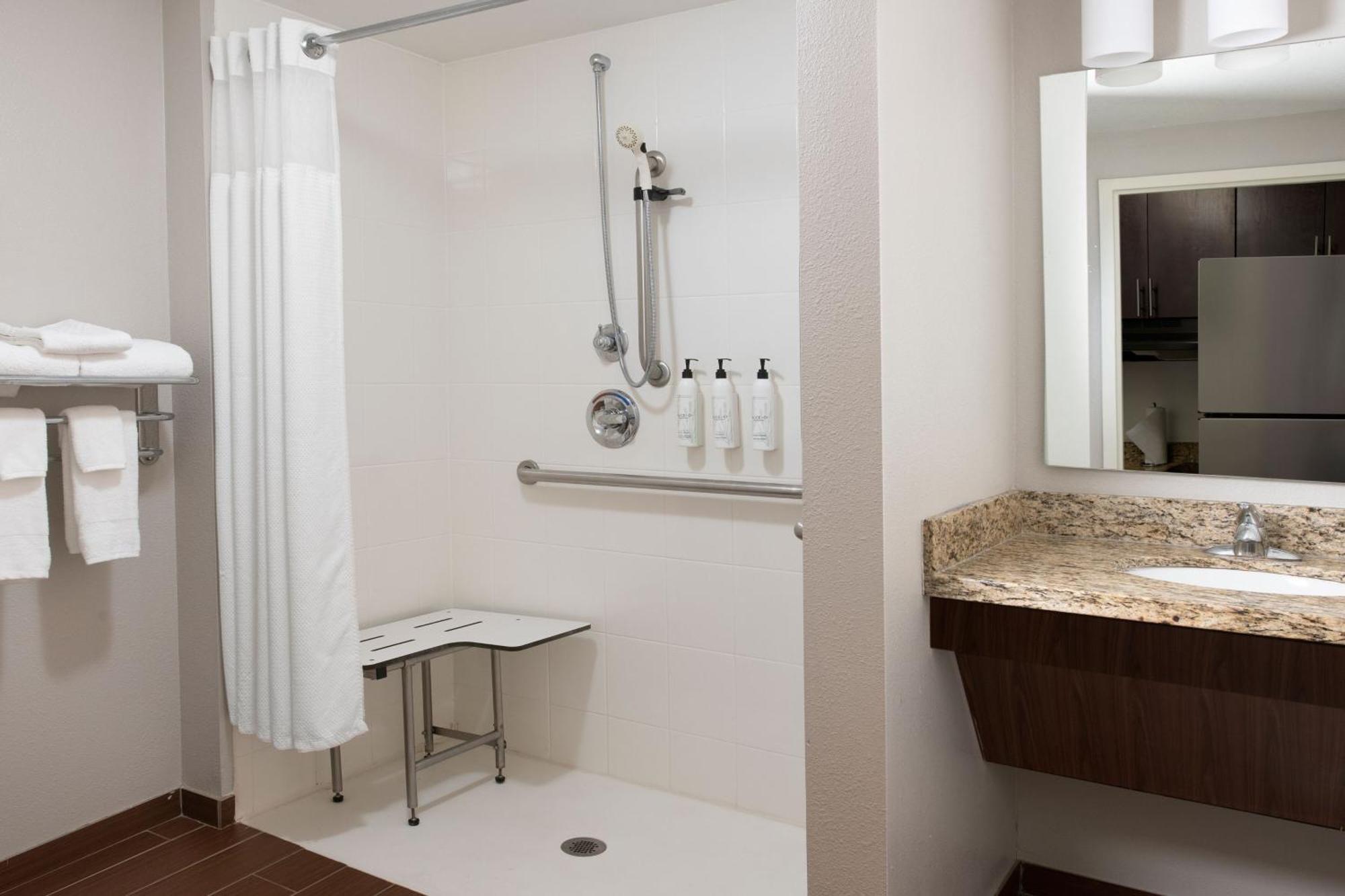 Towneplace Suites Oklahoma City Airport מראה חיצוני תמונה