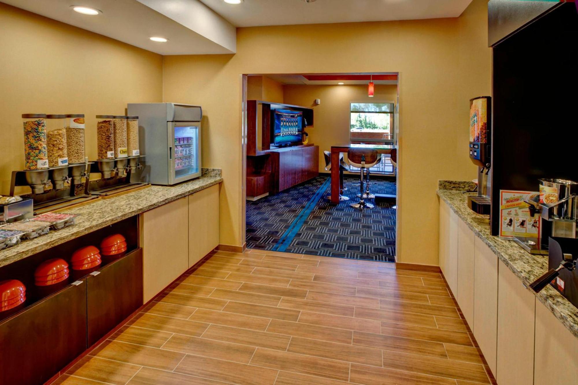 Towneplace Suites Oklahoma City Airport מראה חיצוני תמונה