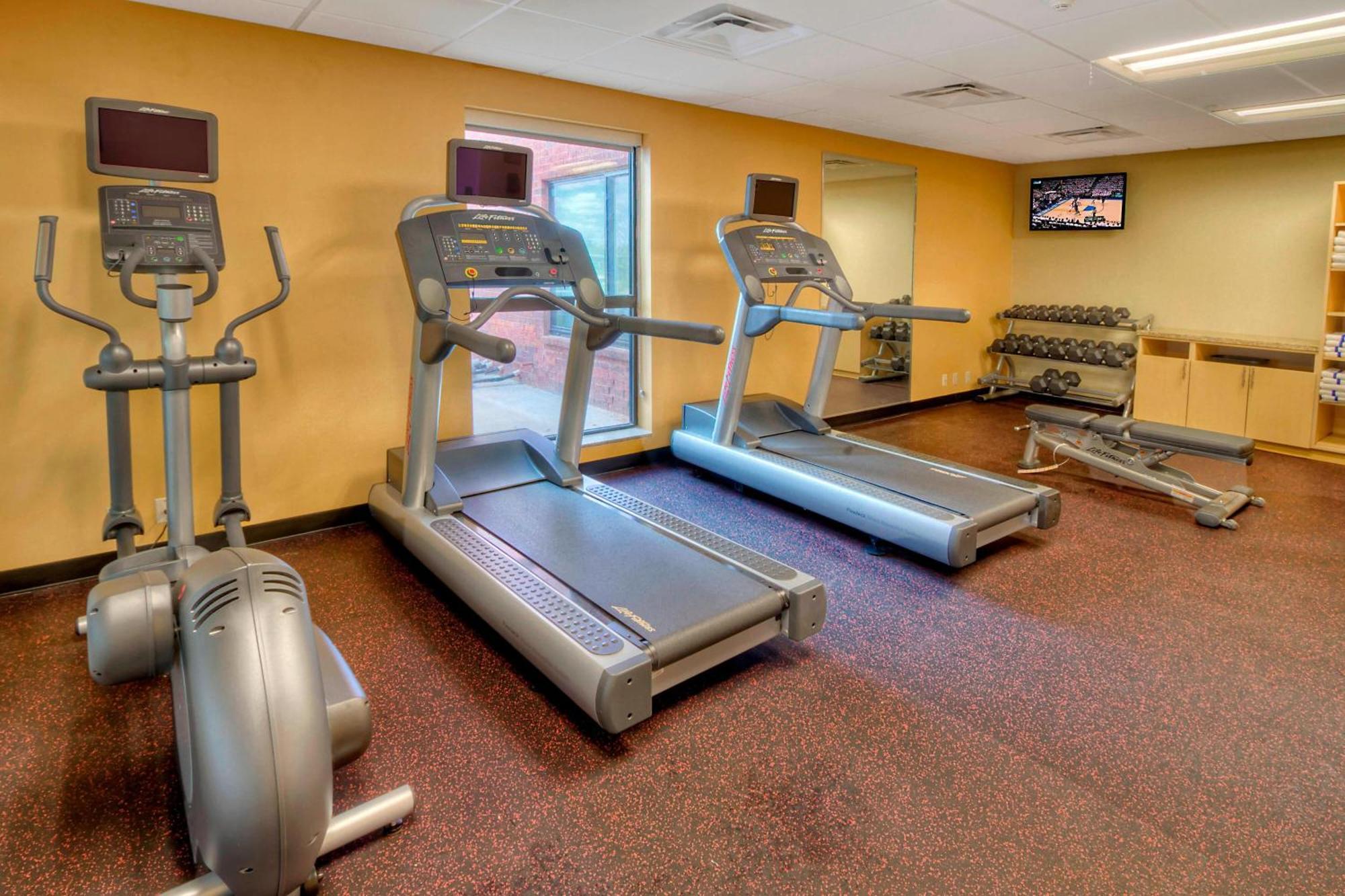 Towneplace Suites Oklahoma City Airport מראה חיצוני תמונה