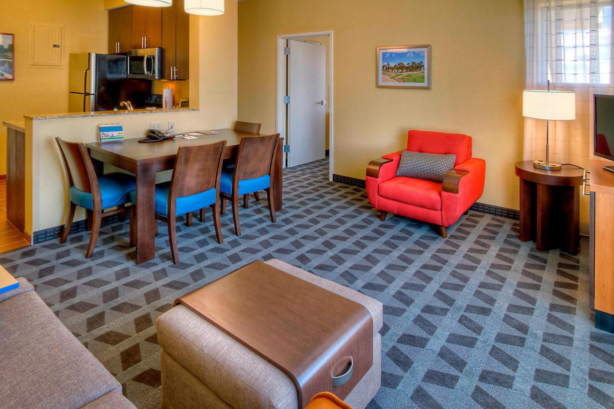 Towneplace Suites Oklahoma City Airport מראה חיצוני תמונה