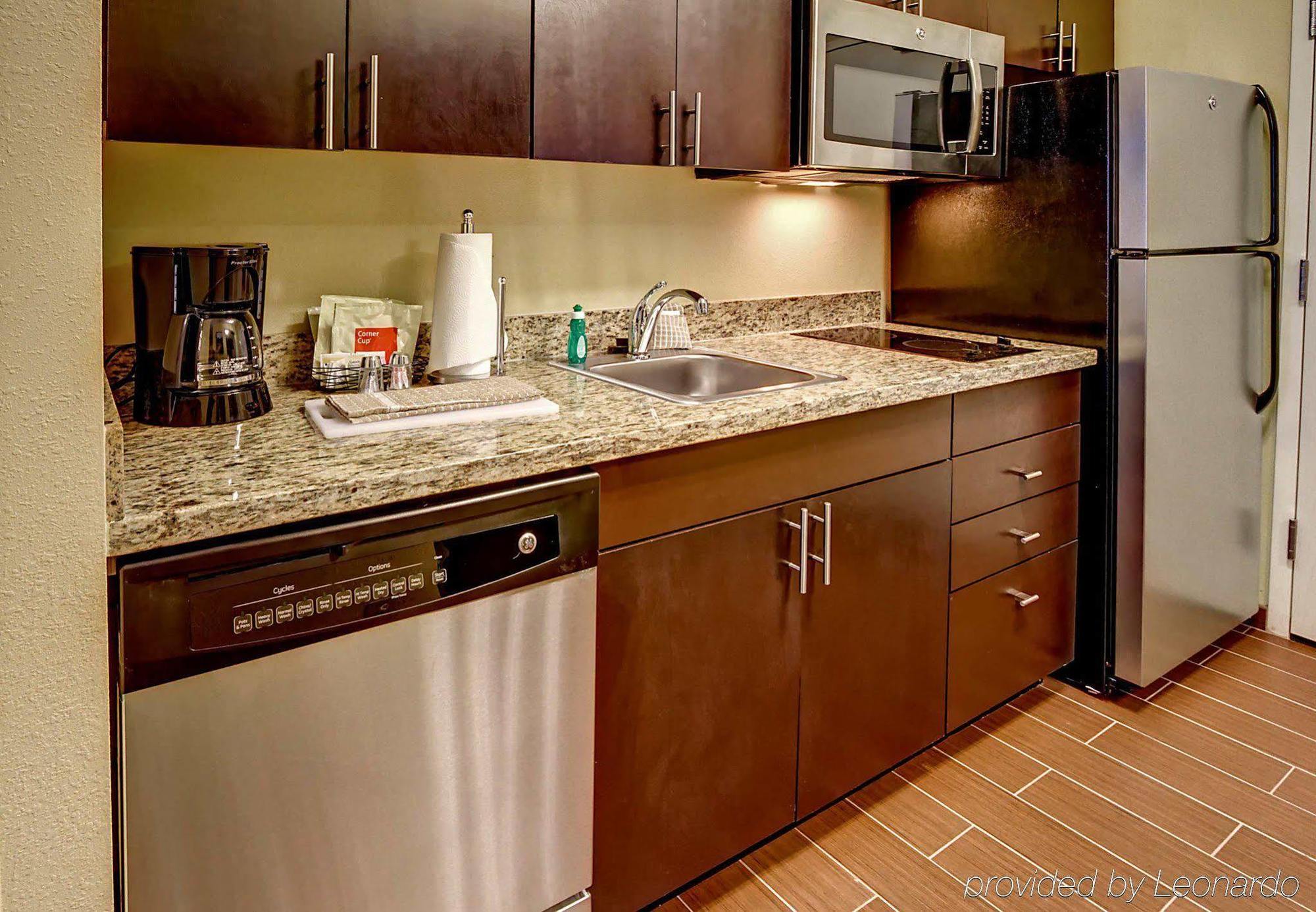 Towneplace Suites Oklahoma City Airport מראה חיצוני תמונה